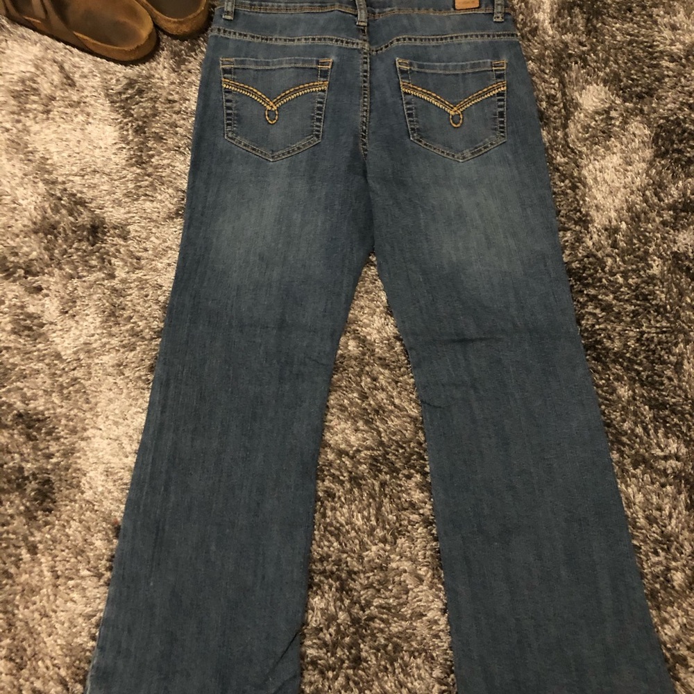Jordache Bootcut Jeans - Picture 3 of 4